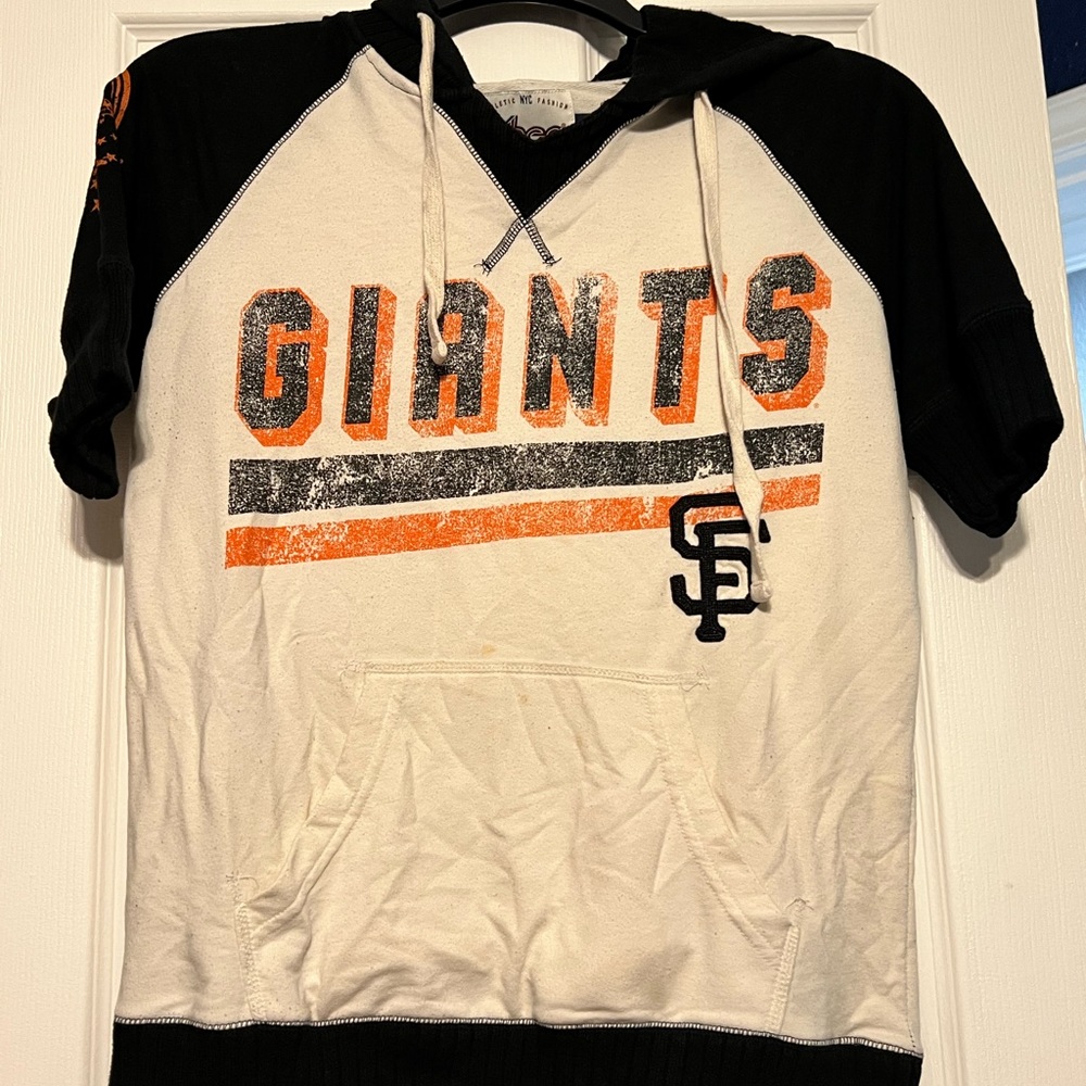 SF Giants pullover sweatshirt size Medium